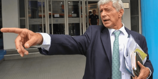 Cúneo Libarona aseveró que «se terminó el verso del género»