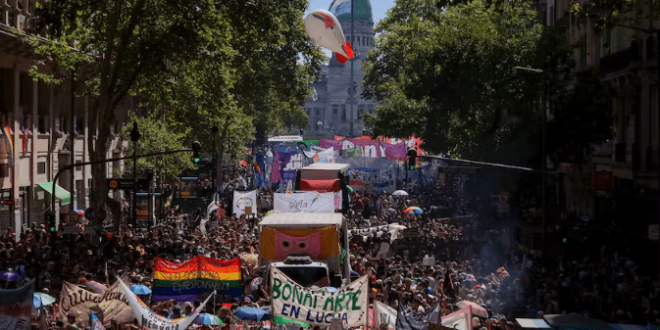 Se realiza la Marcha Federal del Orgullo Antifascista y Antirracista